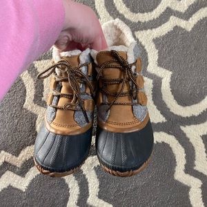 Sorel in and out booties